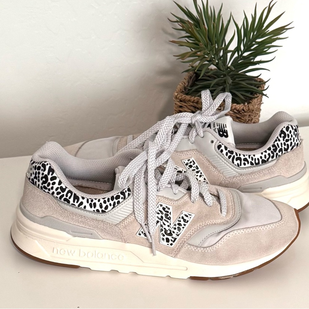 Womens New Balance 997H Size 10 Womens Cheetah Print CW997HWD Sneakers Shoes